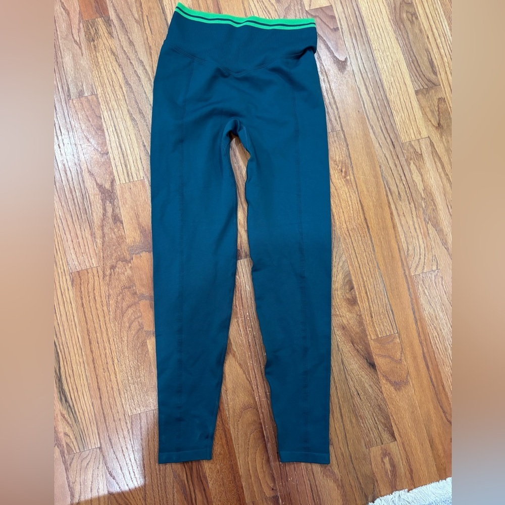NWT VS PINK High-Waist Black Leggings Soft Seamless Small